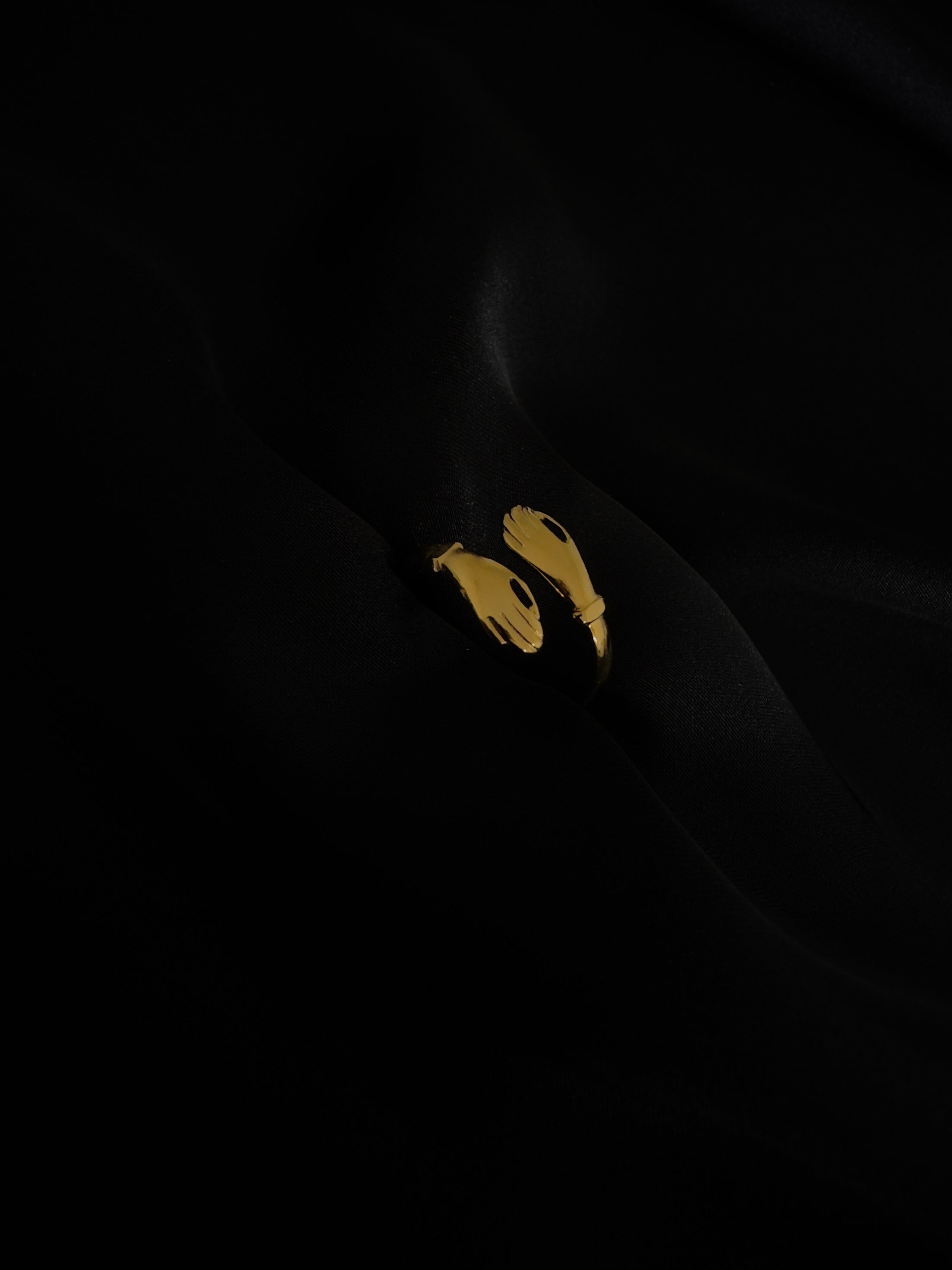 Hug me 18K Gold Plated Ring